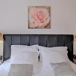 Le Moutat-chez Georges Nyaraló Allemans