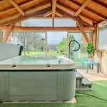 Le Moutat-chez Georges Nyaraló Allemans